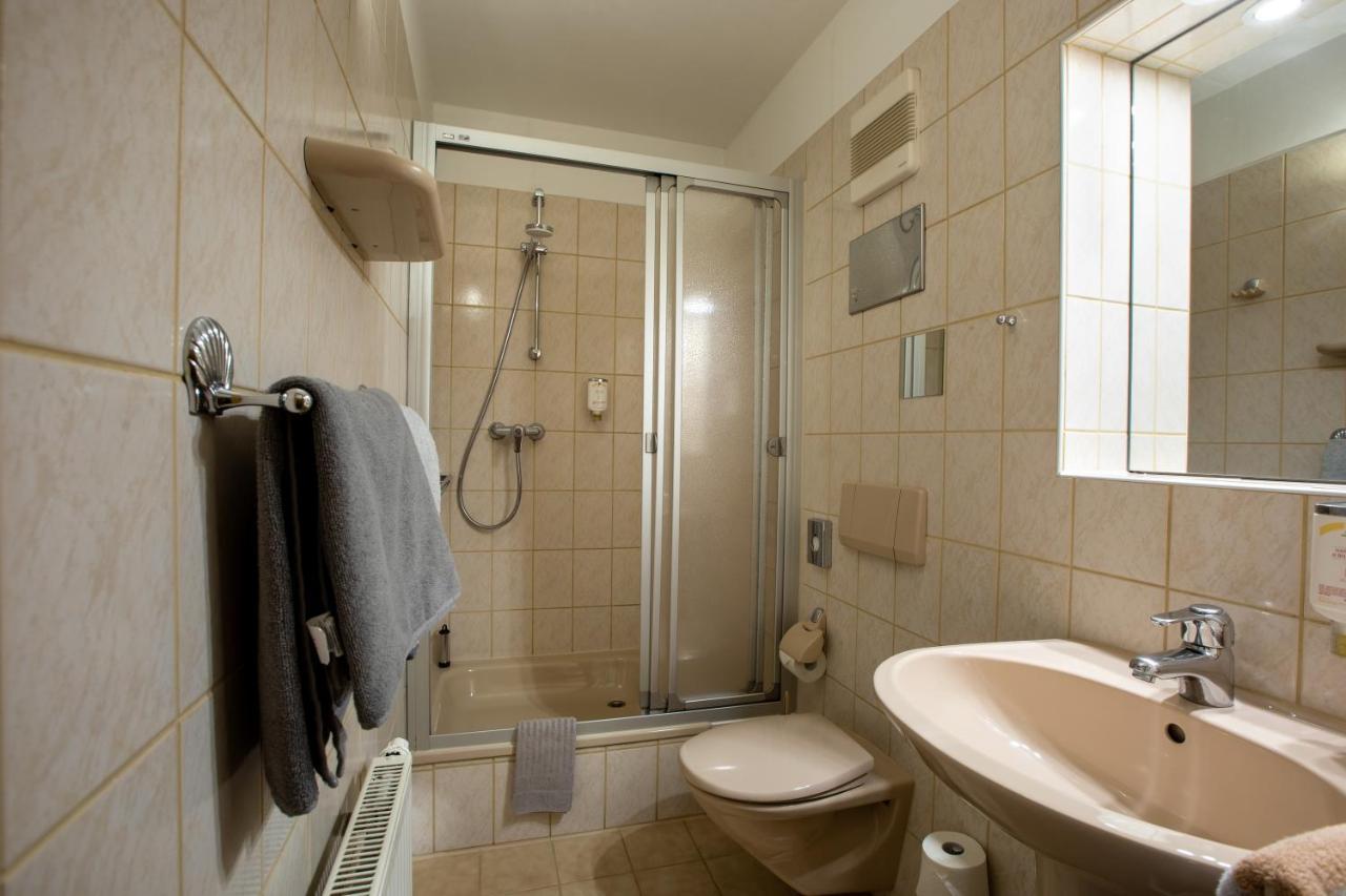 Hotel Brueckenschaenke เซบนิทซ์ ภายนอก รูปภาพ